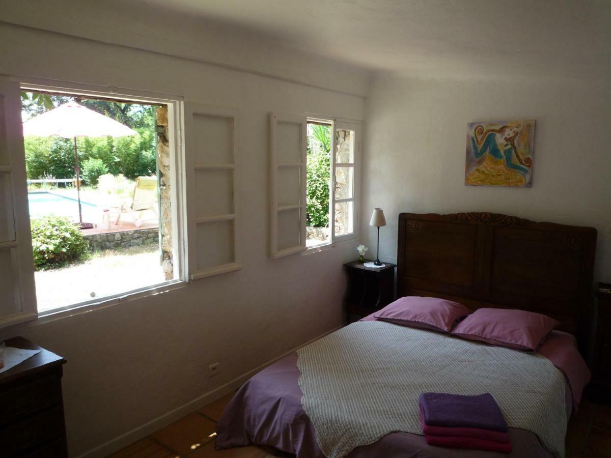 La Rose Des Vents Bed and Breakfast Montauroux Exterior foto